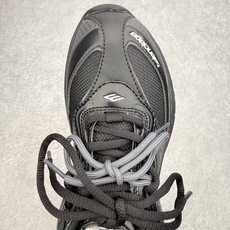 BALENCIAGA 巴黎世家Radar拼色网面运动休闲鞋产品概述本款为巴黎世家2026夏季女士Rada BALENCIAGA 巴黎世家Radar拼色网面运动休闲鞋产品概述本款为巴黎世家2026夏季女士Rada