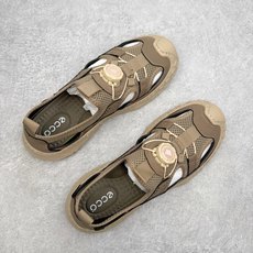 ECCO爱步户外休闲凉鞋 运动包头沙滩鞋凉鞋 新款舒适透气鞋 越野系列 鞋面采用多种材质拼接 透气面料 ECCO爱步户外休闲凉鞋 运动包头沙滩鞋凉鞋 新款舒适透气鞋 越野系列 鞋面采用多种材质拼接 透气面料