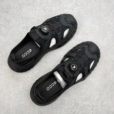 ECCO爱步户外休闲凉鞋 运动包头沙滩鞋凉鞋 新款舒适透气鞋 越野系列 鞋面采用多种材质拼接 透气面料 ECCO爱步户外休闲凉鞋 运动包头沙滩鞋凉鞋 新款舒适透气鞋 越野系列 鞋面采用多种材质拼接 透气面料