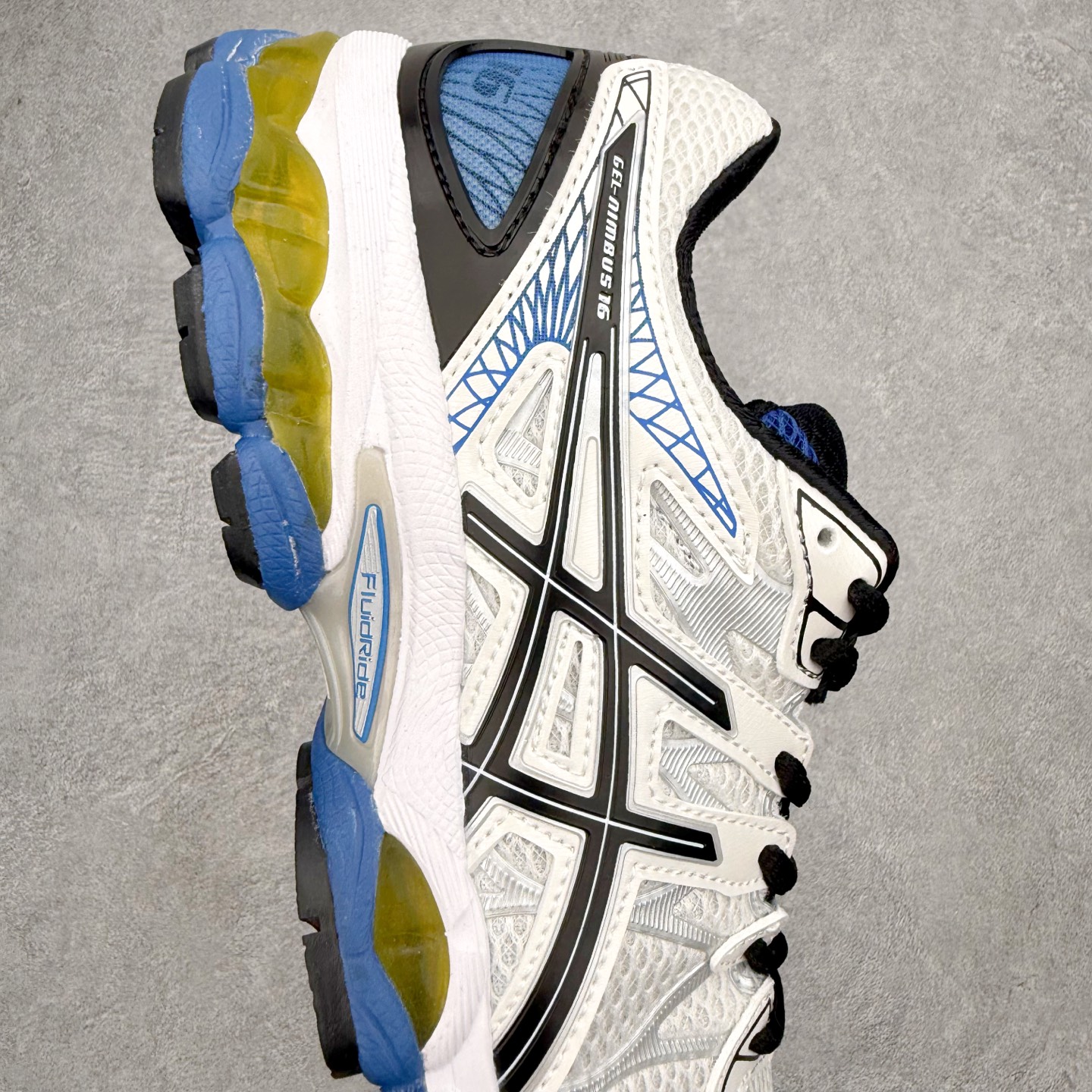 ASICS GEL-Nimbus 16 缓震旗舰跑鞋中性缓震长距离训练鞋一、产品概述本款是亚瑟士2014