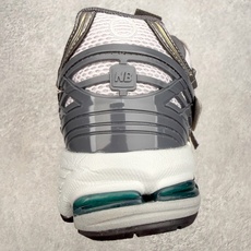 New Balance M1906R NB新百伦系列复古老爹风休闲运动慢跑鞋 日韩出口特供订单 全网最全 New Balance M1906R NB新百伦系列复古老爹风休闲运动慢跑鞋 日韩出口特供订单 全网最全