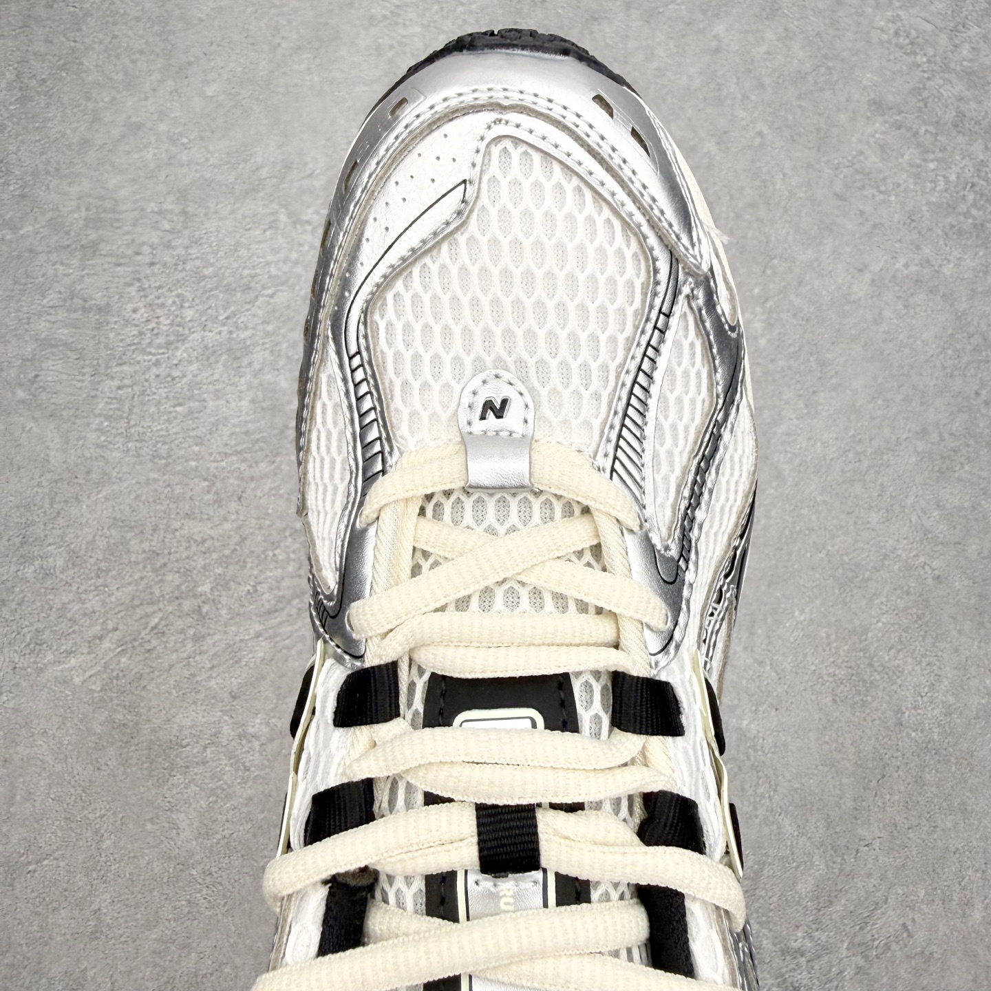 New Balance M1906R NB新百伦系列复古老爹风休闲运动慢跑鞋 日韩出口特供订单 全网最全 New Balance M1906R NB新百伦系列复古老爹风休闲运动慢跑鞋 日韩出口特供订单 全网最全
