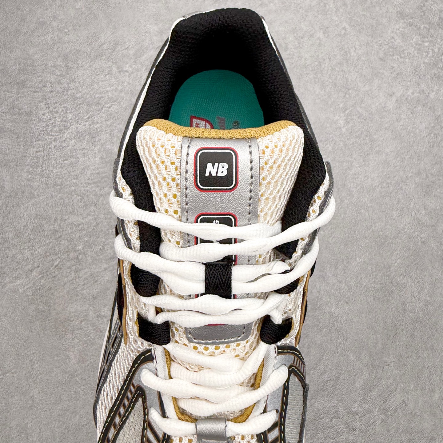 New Balance M1906R NB新百伦系列复古老爹风休闲运动慢跑鞋 日韩出口特供订单 全网最全 New Balance M1906R NB新百伦系列复古老爹风休闲运动慢跑鞋 日韩出口特供订单 全网最全