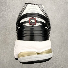 New Balance M1906R NB新百伦系列复古老爹风休闲运动慢跑鞋 日韩出口特供订单 全网最全 New Balance M1906R NB新百伦系列复古老爹风休闲运动慢跑鞋 日韩出口特供订单 全网最全