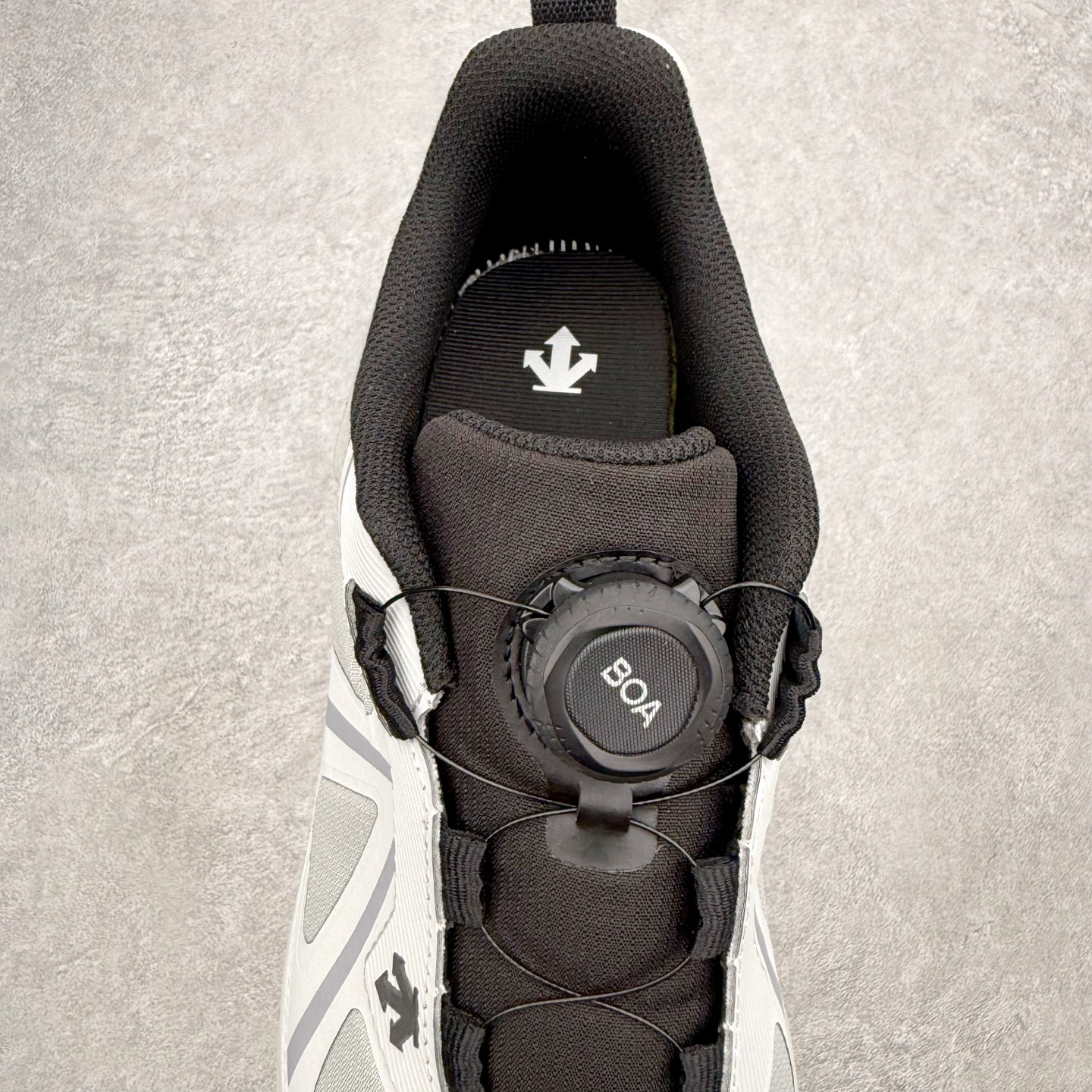 迪桑特DESCENTE RUNNING系列 LAVITATE 3.0 AIR WIRE 缓震舒适 BOA 迪桑特DESCENTE RUNNING系列 LAVITATE 3.0 AIR WIRE 缓震舒适 BOA