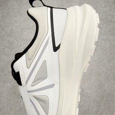 迪桑特DESCENTE RUNNING系列 LAVITATE 3.0 AIR WIRE 缓震舒适 BOA 迪桑特DESCENTE RUNNING系列 LAVITATE 3.0 AIR WIRE 缓震舒适 BOA