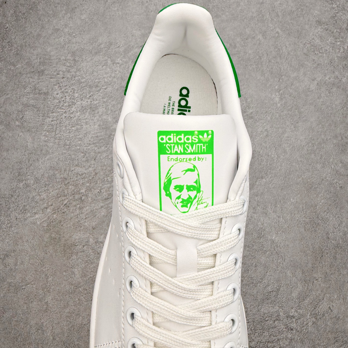 AD Originals Stan Smith 史密斯经典小白鞋板鞋一、基础信息• 官方名称：Stan 