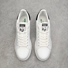 AD Originals Stan Smith 史密斯经典小白鞋板鞋一、基础信息• 官方名称:Stan AD Originals Stan Smith 史密斯经典小白鞋板鞋一、基础信息• 官方名称:Stan