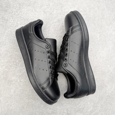 AD Originals Stan Smith 史密斯经典小白鞋板鞋一、基础信息• 官方名称:Stan AD Originals Stan Smith 史密斯经典小白鞋板鞋一、基础信息• 官方名称:Stan