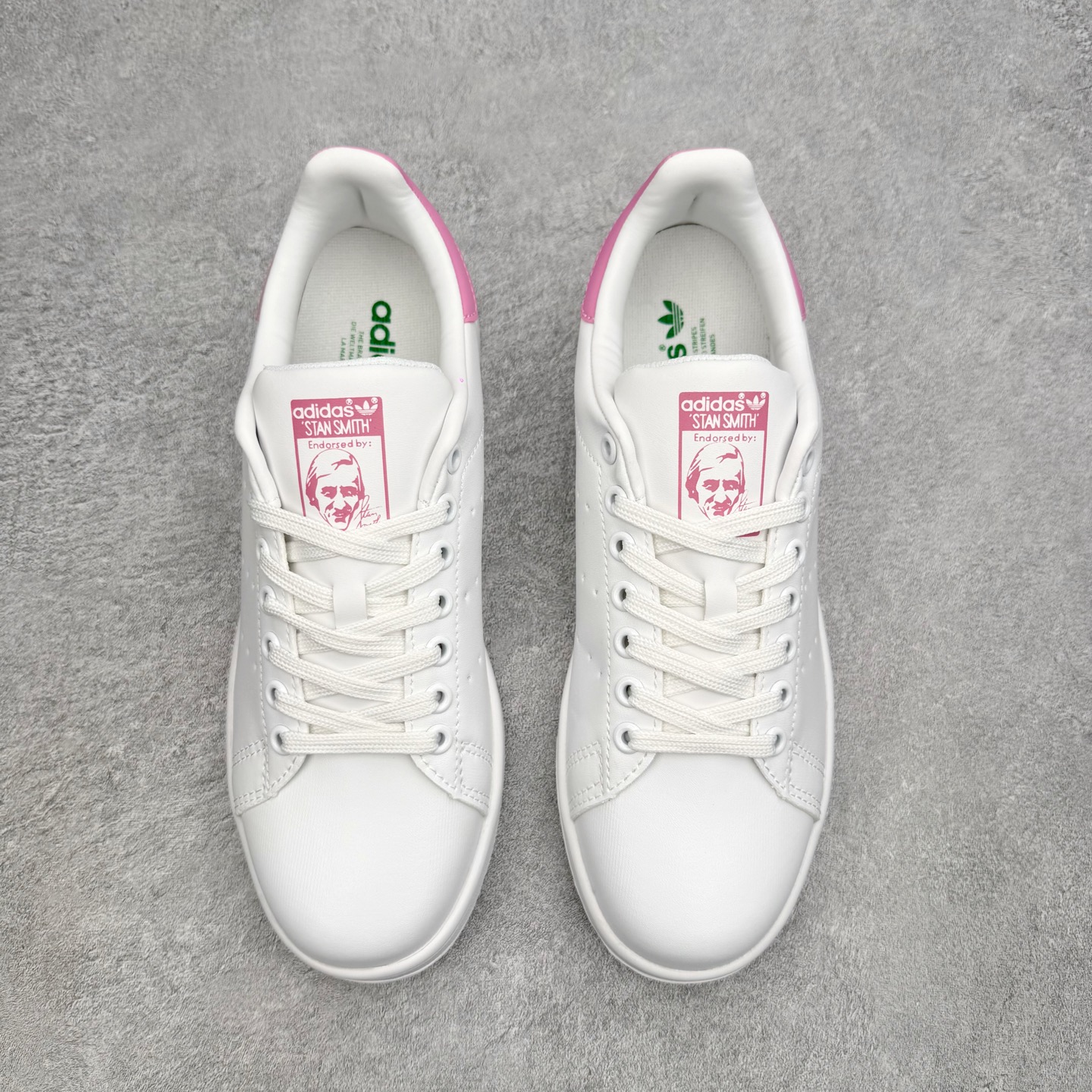AD Originals Stan Smith 史密斯经典小白鞋板鞋一、基础信息• 官方名称：Stan 