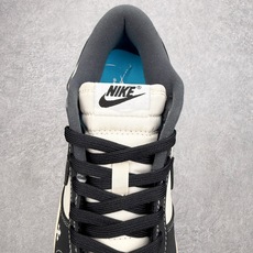 #YC纯原 NK SB Dunk Low 纯银羽翼 BW0508-187 在黑与白的极简画布上,每一次落 #YC纯原 NK SB Dunk Low 纯银羽翼 BW0508-187 在黑与白的极简画布上,每一次落