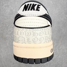 #YC纯原 NK SB Dunk Low 纯银羽翼 BW0508-187 在黑与白的极简画布上,每一次落 #YC纯原 NK SB Dunk Low 纯银羽翼 BW0508-187 在黑与白的极简画布上,每一次落