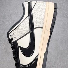 #YC纯原 NK SB Dunk Low 纯银羽翼 BW0508-187 在黑与白的极简画布上,每一次落 #YC纯原 NK SB Dunk Low 纯银羽翼 BW0508-187 在黑与白的极简画布上,每一次落