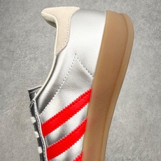 AD Gazelle Indoor Trainers 羚羊内训系列低帮复古百搭休闲运动德训风板鞋 JR2 AD Gazelle Indoor Trainers 羚羊内训系列低帮复古百搭休闲运动德训风板鞋 JR2