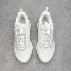 alo yoga Trail 百搭舒适越野跑鞋 男女通用 品牌故事Alo Yoga于2007年创立于洛杉 alo yoga Trail 百搭舒适越野跑鞋 男女通用 品牌故事Alo Yoga于2007年创立于洛杉