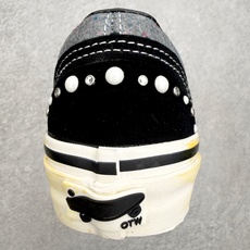 SATOSHI NAKAMOTO x OTW By Vans Old Skool酒红珍珠铆钉 做旧复古休 SATOSHI NAKAMOTO x OTW By Vans Old Skool酒红珍珠铆钉 做旧复古休