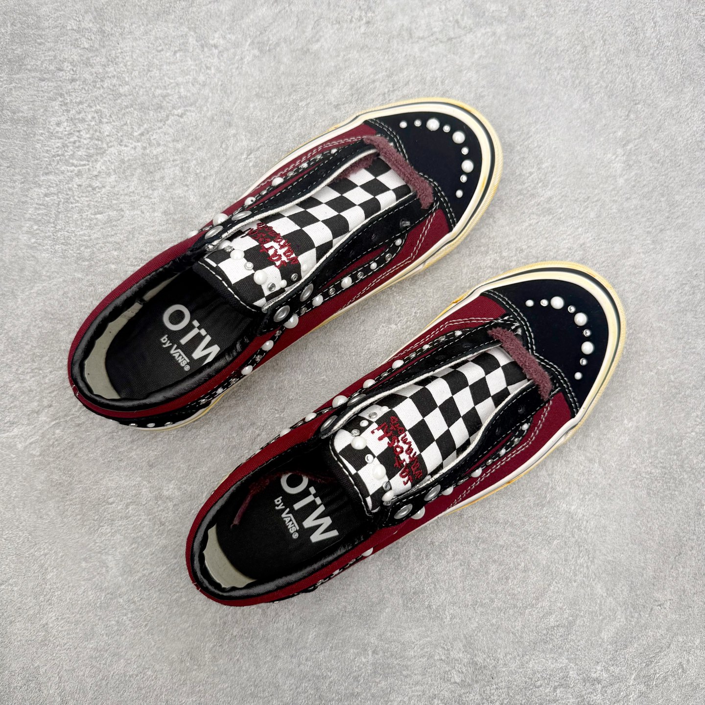 SATOSHI NAKAMOTO x OTW By Vans Old Skool酒红珍珠铆钉 做旧复古休