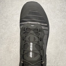 Salomon GENESIS 萨洛蒙全黑专业越野跑鞋一、基础参数• 型号:Salomon GENESI Salomon GENESIS 萨洛蒙全黑专业越野跑鞋一、基础参数• 型号:Salomon GENESI