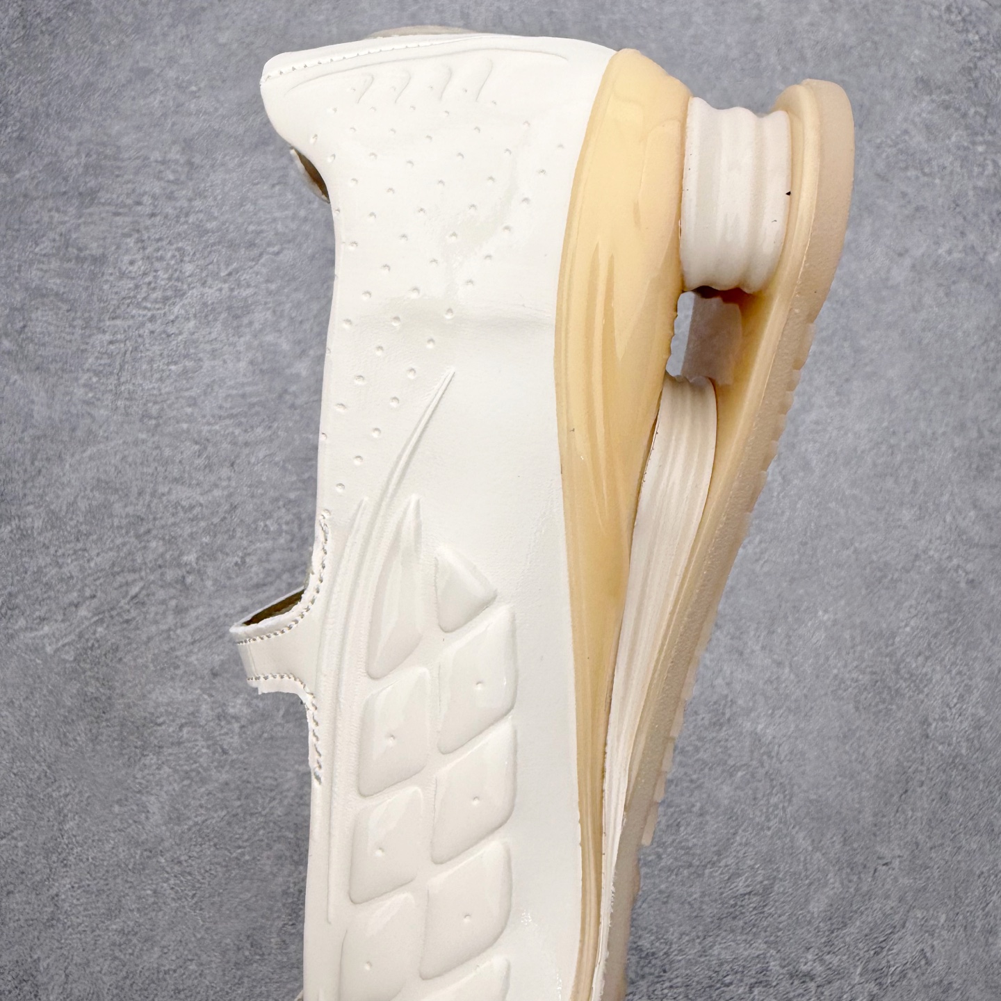 NK SHOX Z CALISTRA 舒适百搭 平跟 玛丽珍鞋气垫芭蕾风休闲单鞋产品概述📌这款是耐克做了