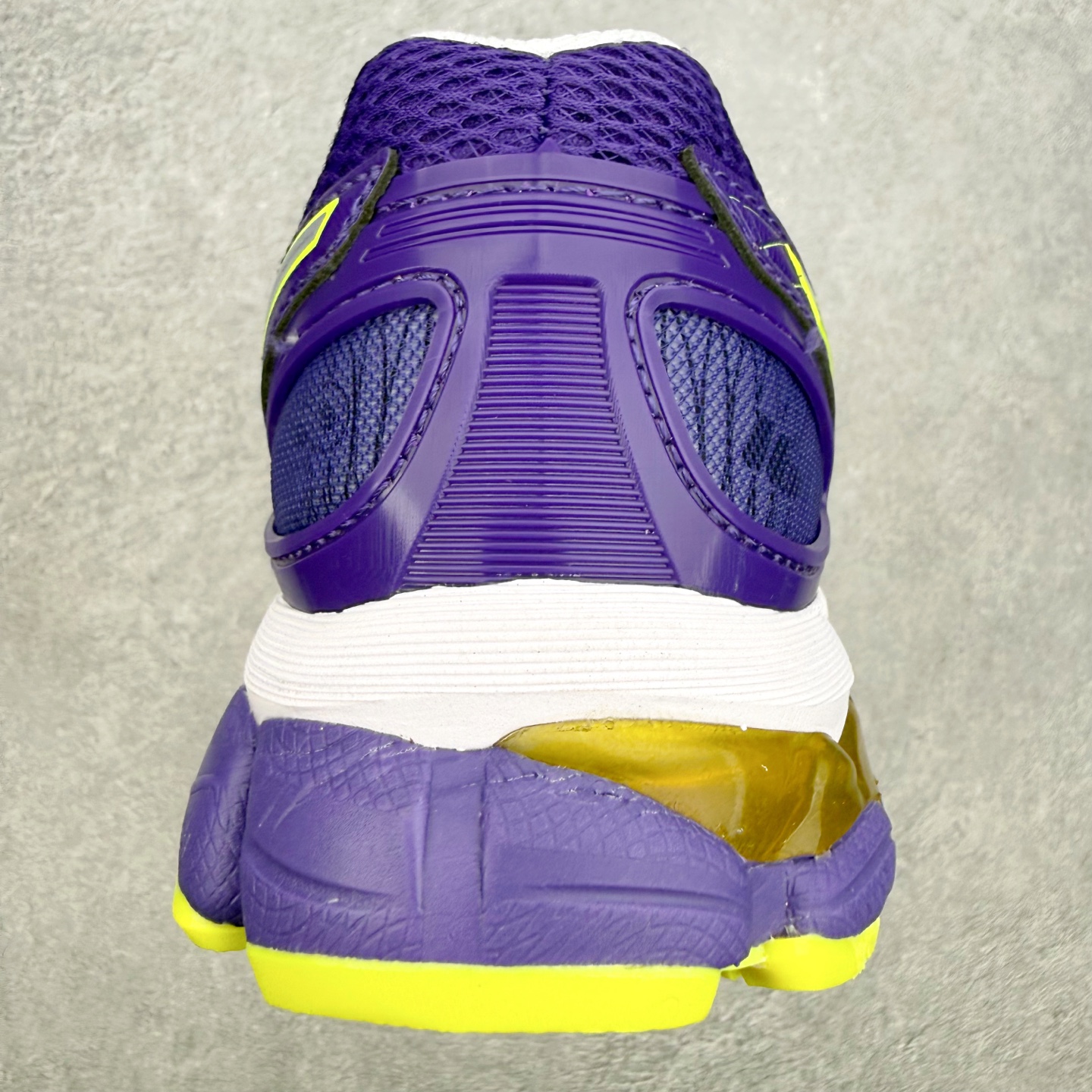 ASICS GEL-Nimbus 16 缓震旗舰跑鞋中性缓震长距离训练鞋一、产品概述本款是亚瑟士2014