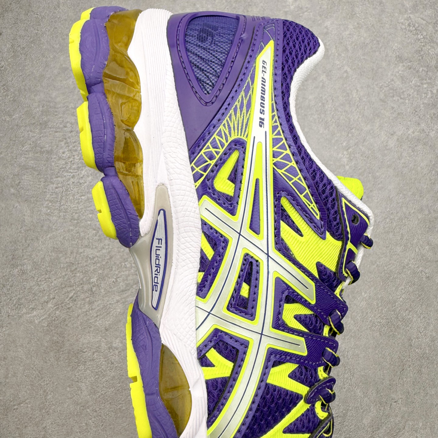 ASICS GEL-Nimbus 16 缓震旗舰跑鞋中性缓震长距离训练鞋一、产品概述本款是亚瑟士2014