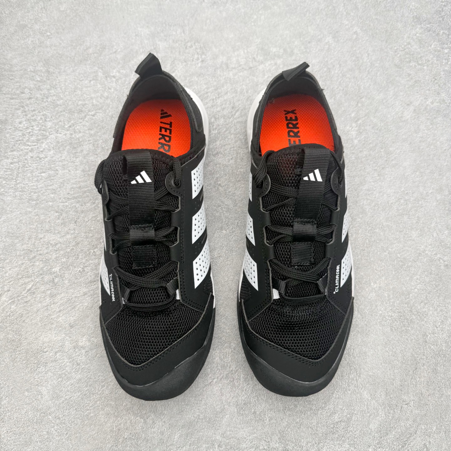 AD TERREX DAROGA 清风25户外溯溪涉水鞋产品概述📌该款是阿迪达斯TERREX户外线的清风