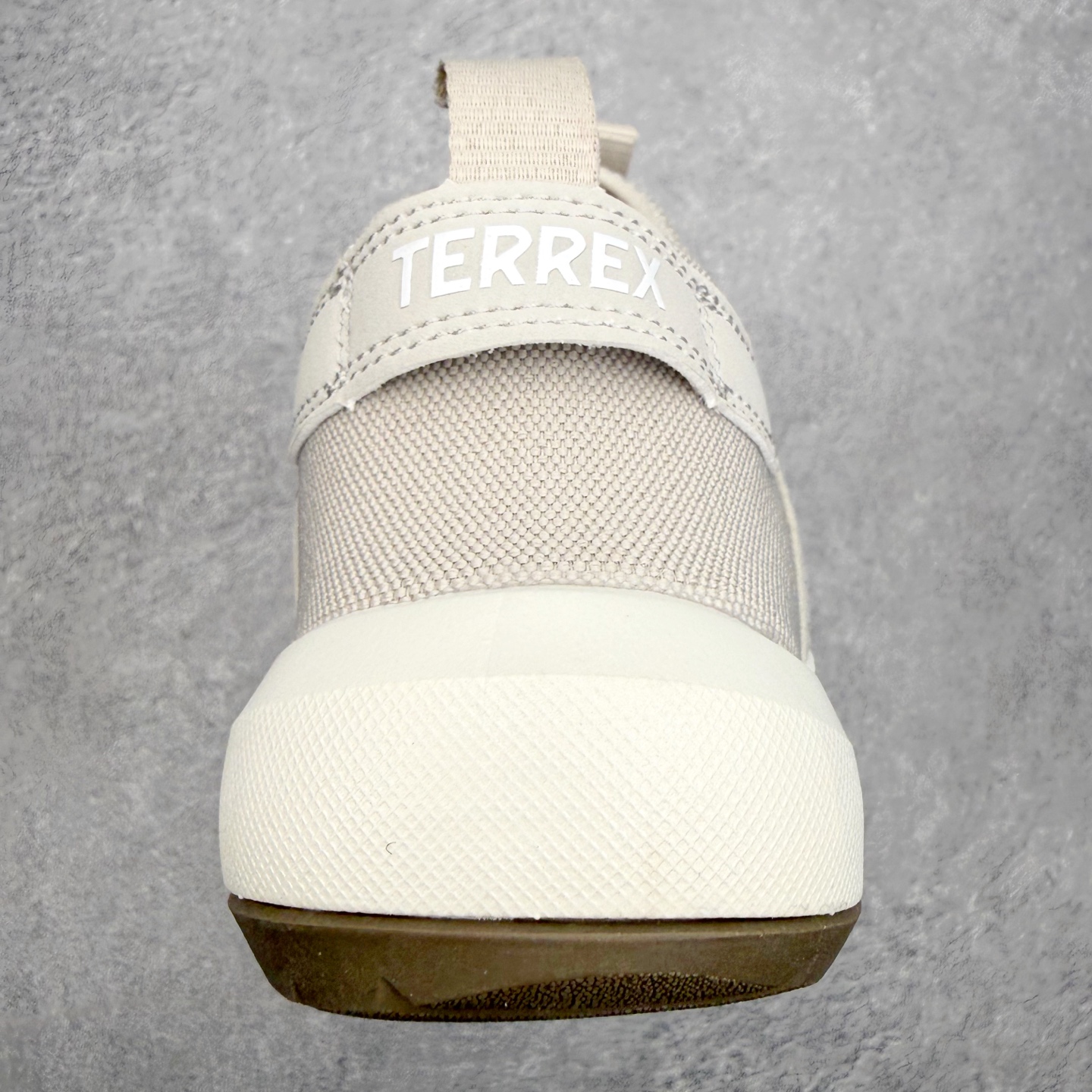 AD TERREX DAROGA 清风25户外溯溪涉水鞋产品概述📌该款是阿迪达斯TERREX户外线的清风