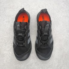 AD TERREX DAROGA 清风25户外溯溪涉水鞋产品概述📌该款是阿迪达斯TERREX户外线的清风 AD TERREX DAROGA 清风25户外溯溪涉水鞋产品概述📌该款是阿迪达斯TERREX户外线的清风