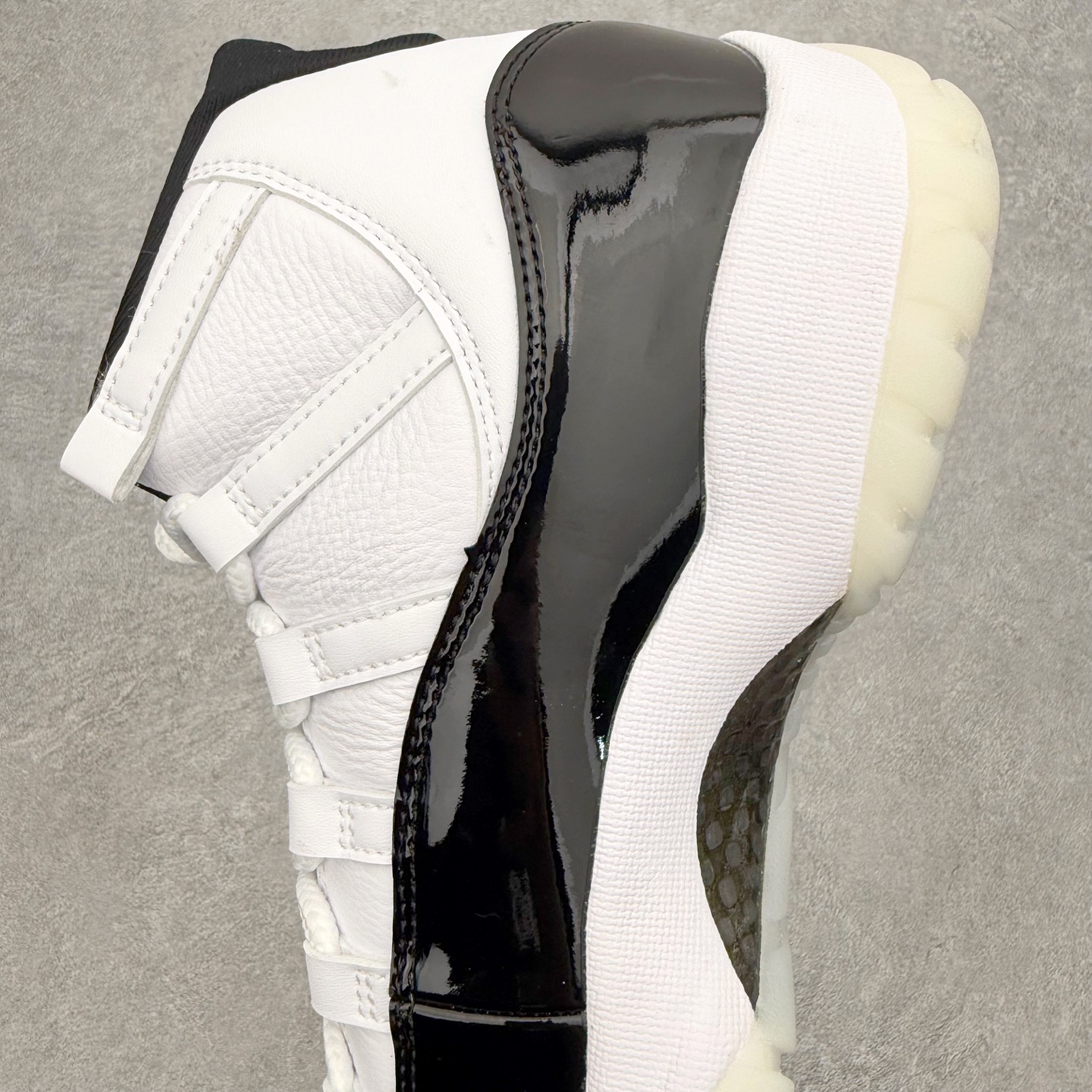 Air Jordan AJ11 Retro High 