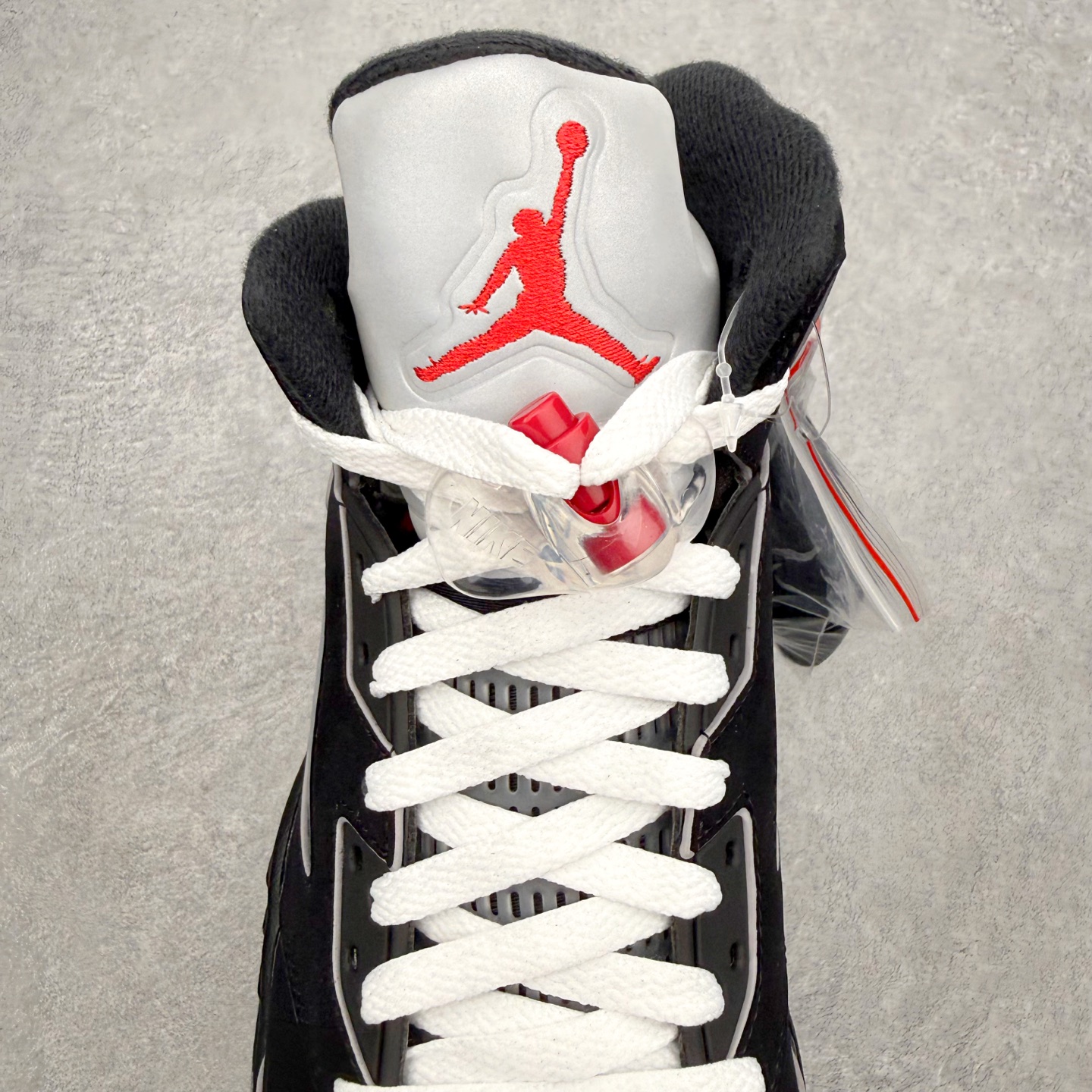 Air Jordan AJ5 “Black Metallic Reimagined” 黑银 HF3975