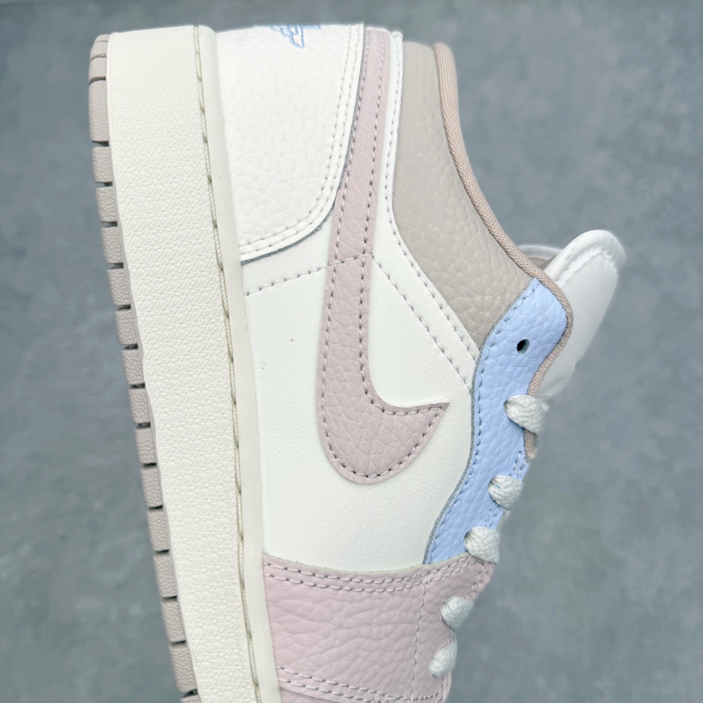 Air Jordan AJ1 Low 低帮 米粉紫IV3219-161 终端优势供应 市面中低帮最具代表 Air Jordan AJ1 Low 低帮 米粉紫IV3219-161 终端优势供应 市面中低帮最具代表