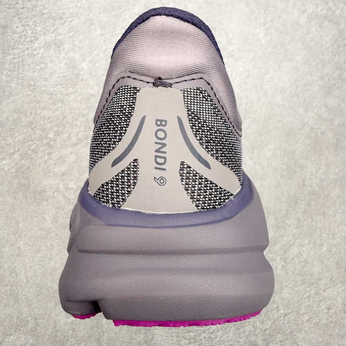 HOKA ONE ONE Bondi 9 WIDE 邦迪九代舒适防滑耐磨低帮休闲跑步鞋 HOKA ONE HOKA ONE ONE Bondi 9 WIDE 邦迪九代舒适防滑耐磨低帮休闲跑步鞋 HOKA ONE