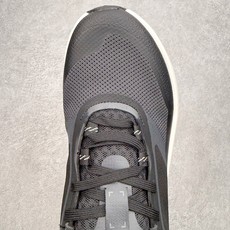 AD Hyperboost Edge 爆米花缓震舒适贴合跑步鞋 在 BOOST 之前冠以了 “HYPER AD Hyperboost Edge 爆米花缓震舒适贴合跑步鞋 在 BOOST 之前冠以了 “HYPER