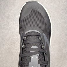 AD Hyperboost Edge 爆米花缓震舒适贴合跑步鞋 在 BOOST 之前冠以了 “HYPER AD Hyperboost Edge 爆米花缓震舒适贴合跑步鞋 在 BOOST 之前冠以了 “HYPER