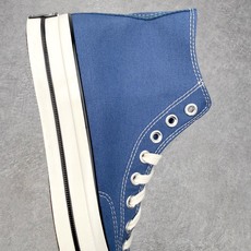 Converse CHUCK 70 X匡威松井犬艺术家合作款年度童趣联名 多巴胺撞色帆布鞋两款均以经典7 Converse CHUCK 70 X匡威松井犬艺术家合作款年度童趣联名 多巴胺撞色帆布鞋两款均以经典7