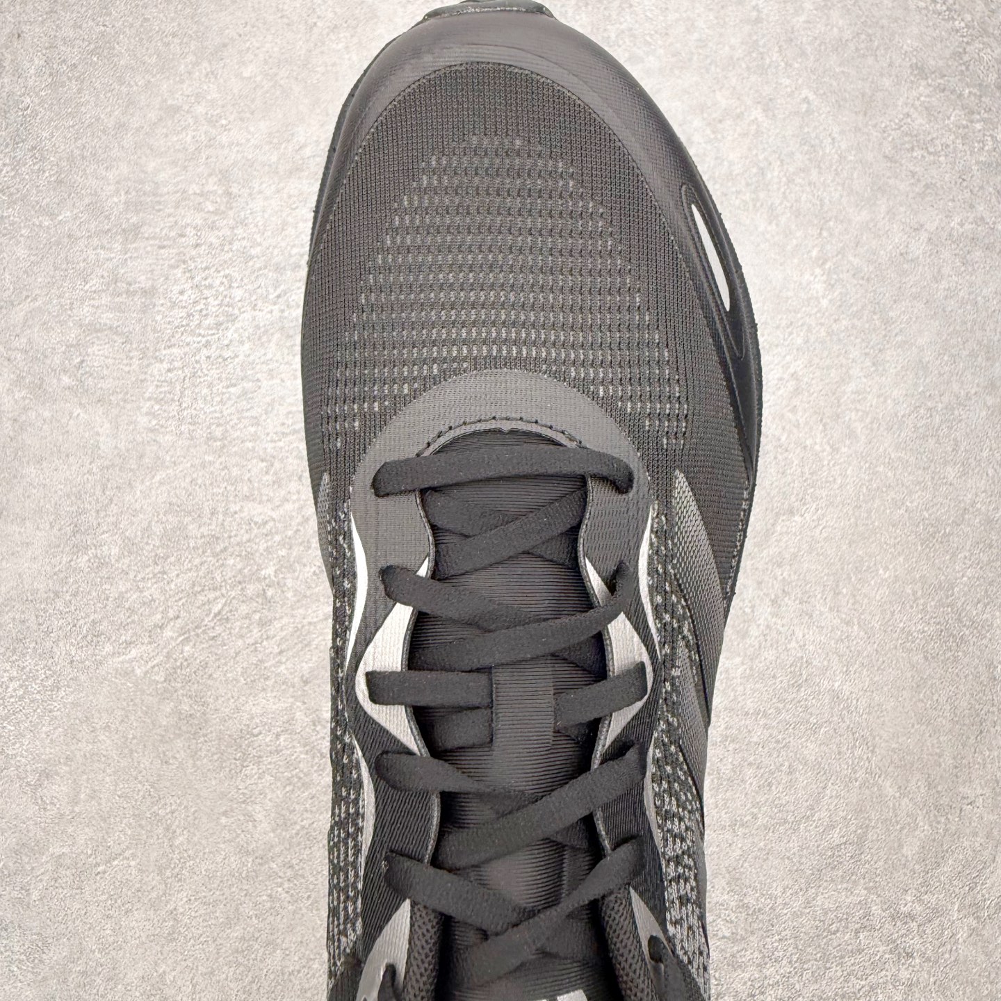 #RS纯原 AD VELOSTAR Light Boost 中性透气日常训练慢跑鞋|黑色 HQ7296 产品概述 定位日 #RS纯原 AD VELOSTAR Light Boost 中性透气日常训练慢跑鞋|黑色 HQ7296 产品概述 定位日