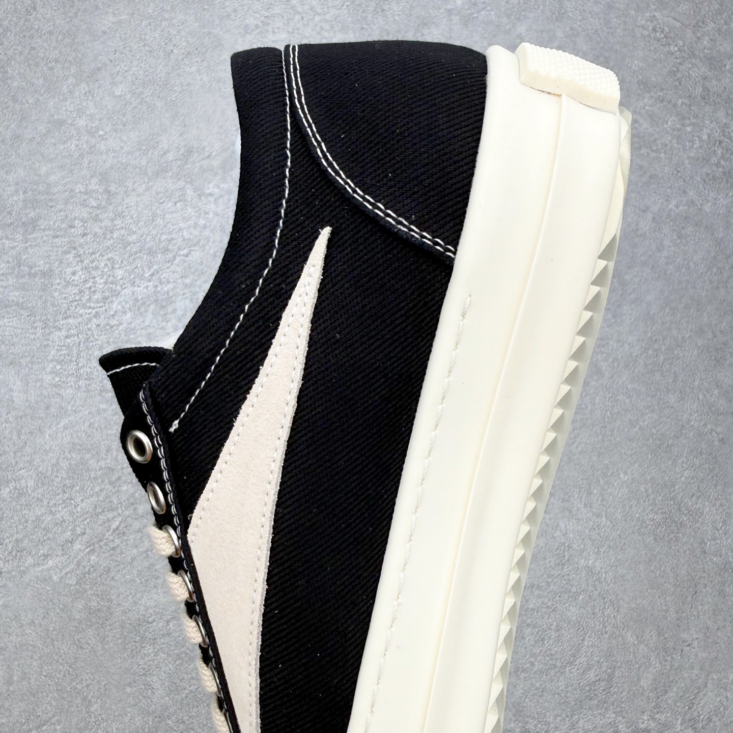 ＃DG纯原 Rick Owens Drkshdw 瑞克·欧文斯低帮牛仔布时尚运动板鞋 黑色 二级市场已经7K以上 平台客