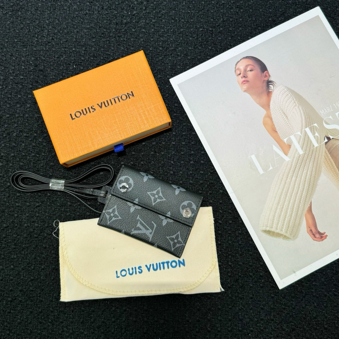 لويس فيتون محفظة الجيب غلاف البطاقة مصمم نسخة طبق الأصل
 أسود . Monogram Canvas قماش جلد البقر سلسلة الصيف موضة