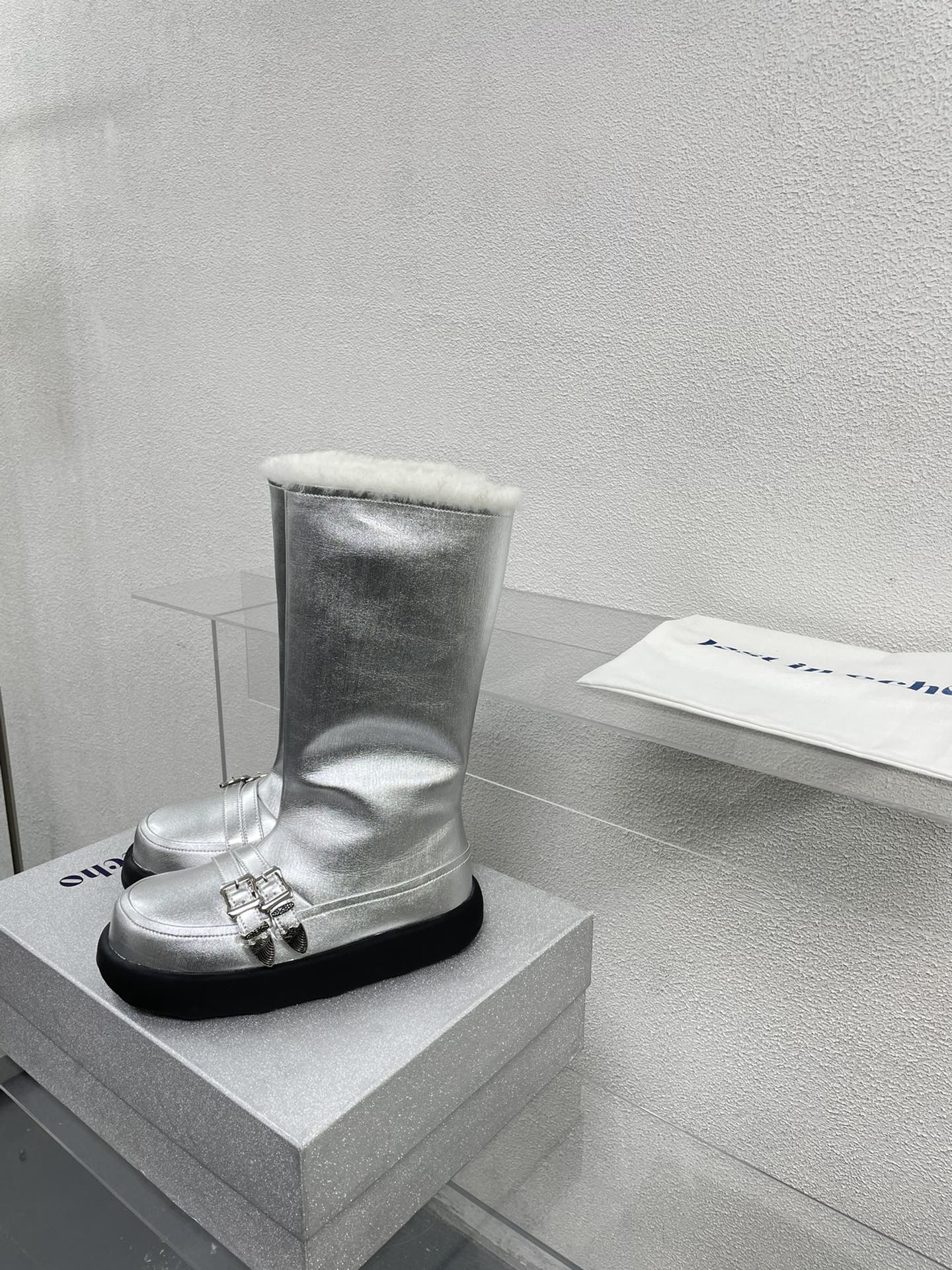 Winterfufu Series: Warmth and Comfort in Silver Packaging - 图片 3