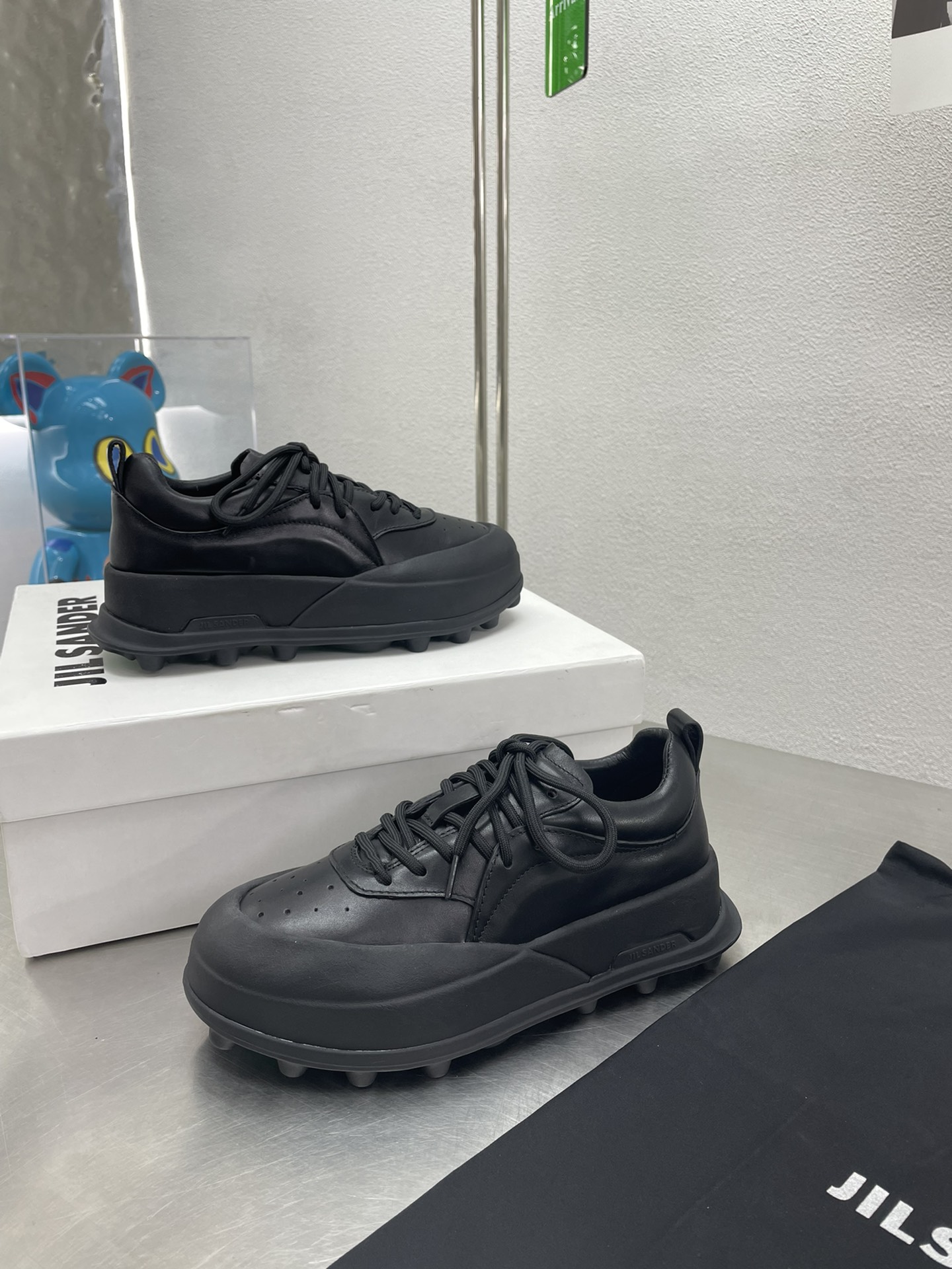Thick Bottom Sneakers by Jill Sanders: Exclusive Design with High-Quality Fabric and French Style - 图片 9
