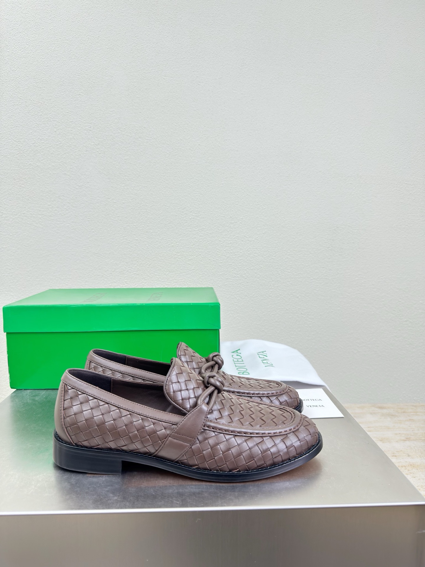 高版本出厂 男码+10 Bottega Veneta/BV F065 2026ss新款真皮手工编织 金色