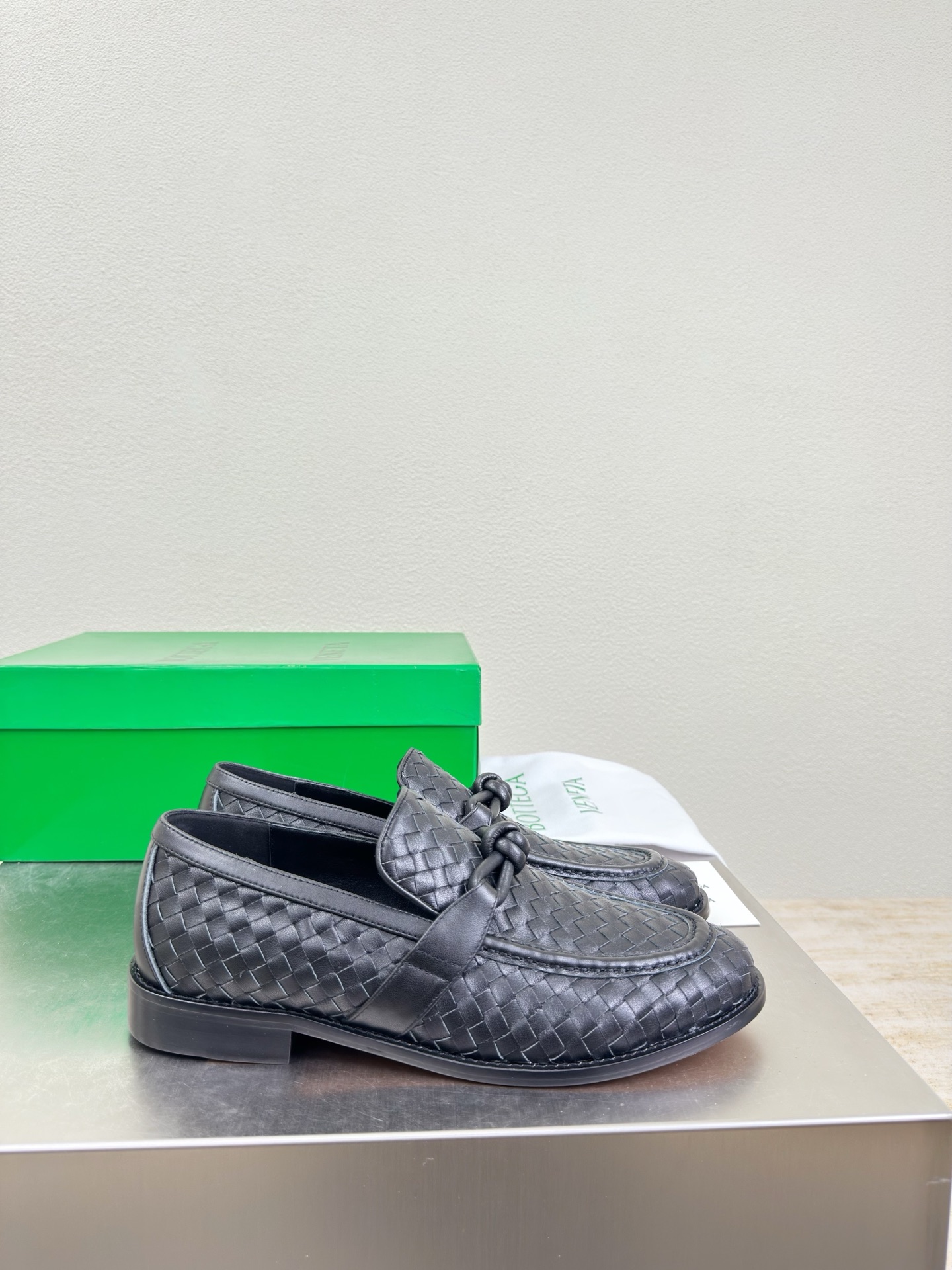 高版本出厂 男码+10 Bottega Veneta/BV F065 2026ss新款真皮手工编织 金色