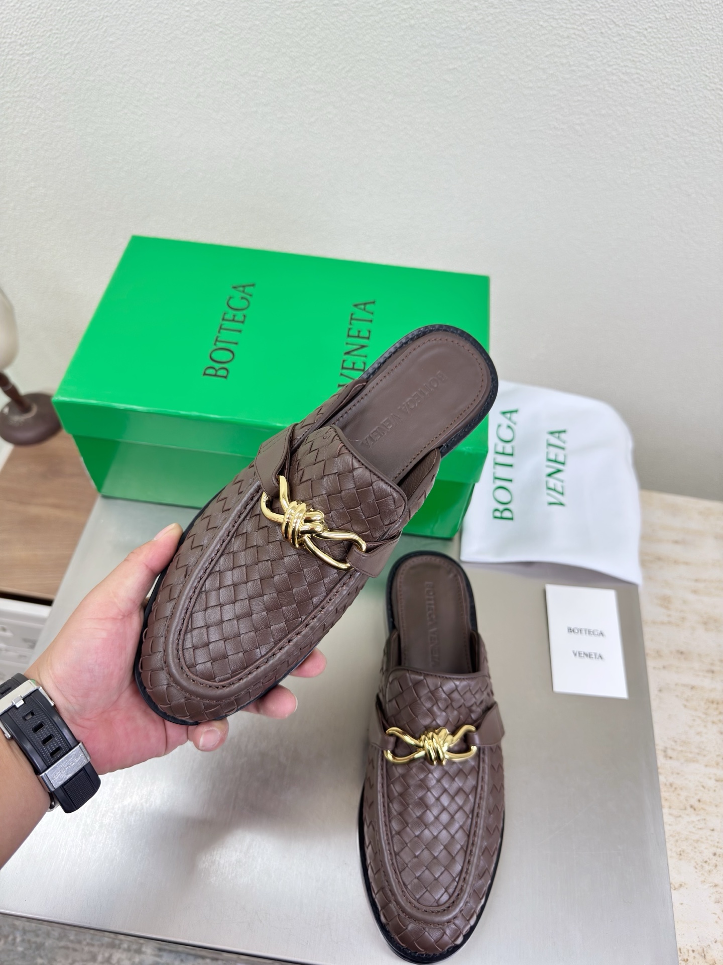 高版本出厂 男码+10 Bottega Veneta/BV F065 2026ss新款真皮手工编织金色五