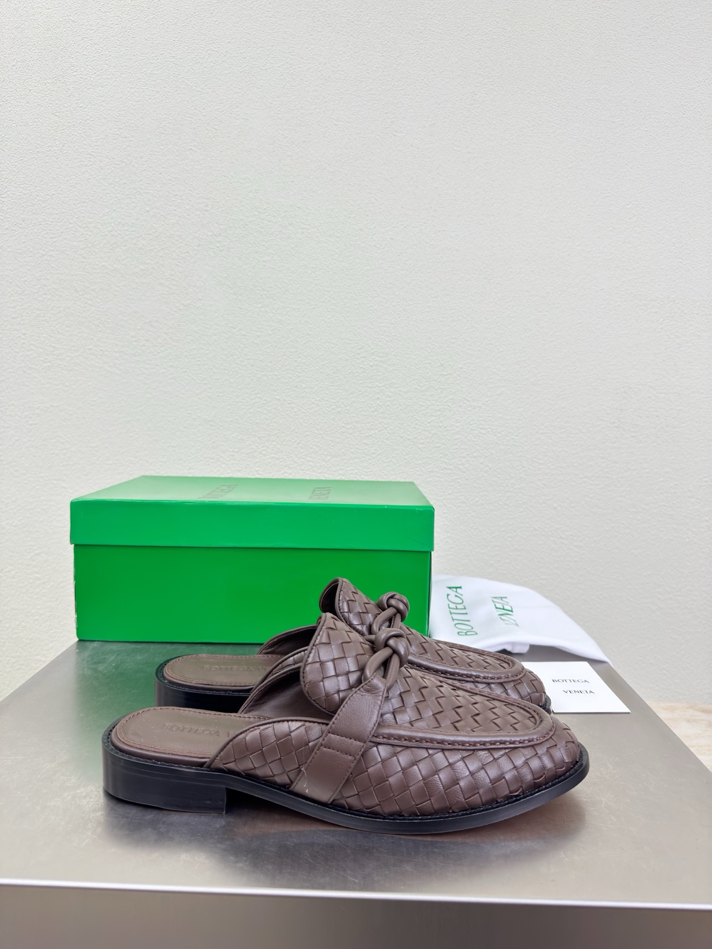 高版本出厂 男码+10 Bottega Veneta/BV F065 2026ss新款真皮手工编织金色五
