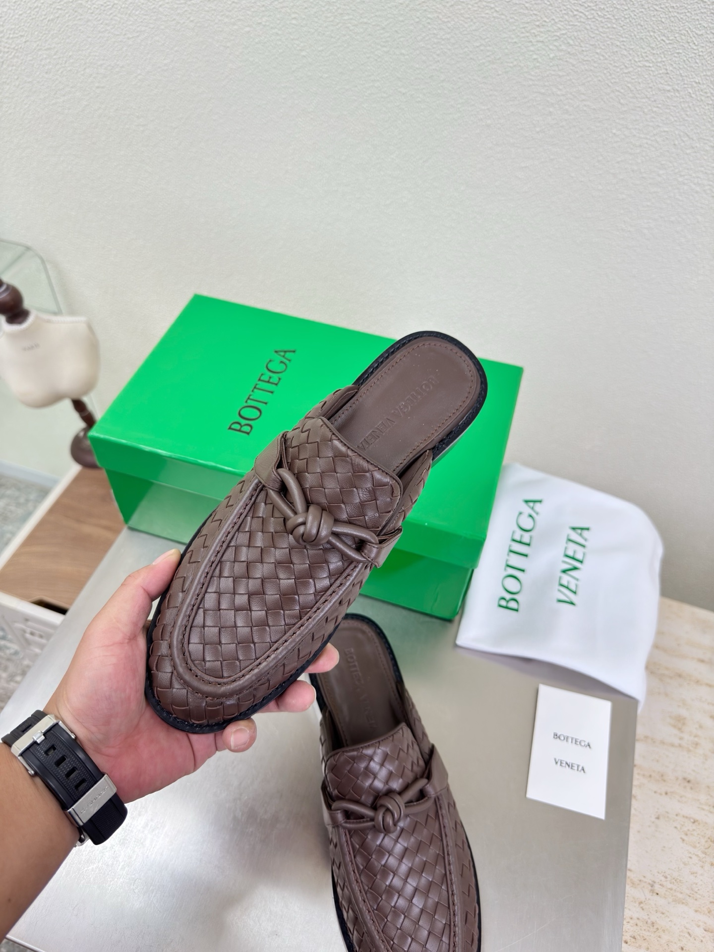 高版本出厂 男码+10 Bottega Veneta/BV F065 2026ss新款真皮手工编织金色五