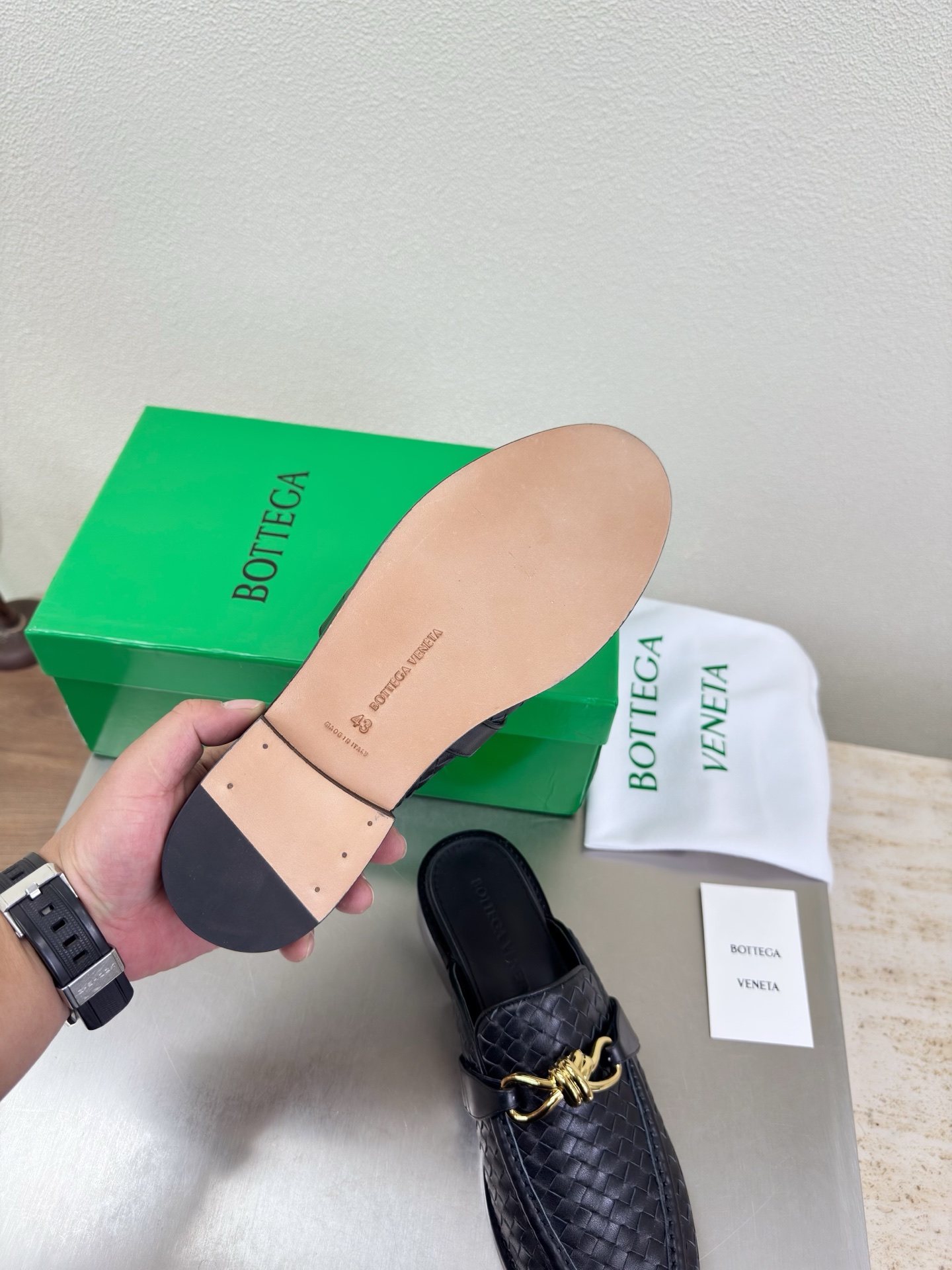 高版本出厂 男码+10 Bottega Veneta/BV F065 2026ss新款真皮手工编织金色五