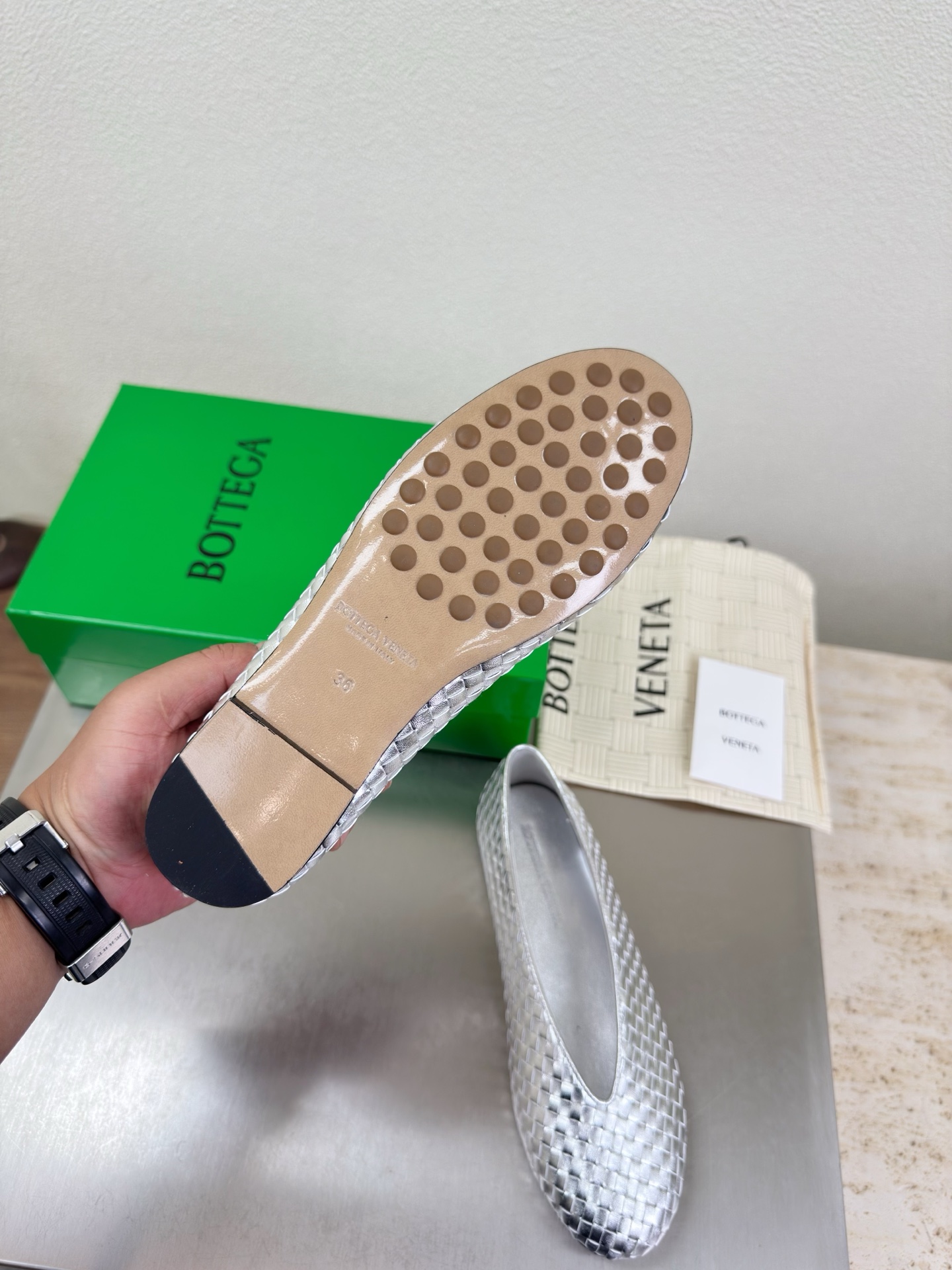 高版本出厂Bottega Veneta/BV F065 2026ss新款编织玛丽珍平底鞋乐福鞋 高定的配