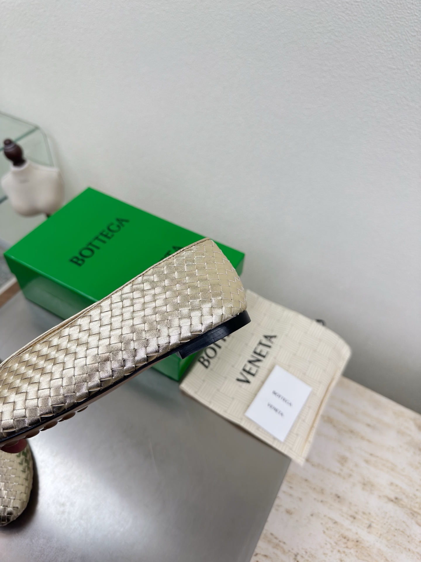 高版本出厂Bottega Veneta/BV F065 2026ss新款编织玛丽珍平底鞋乐福鞋 高定的配