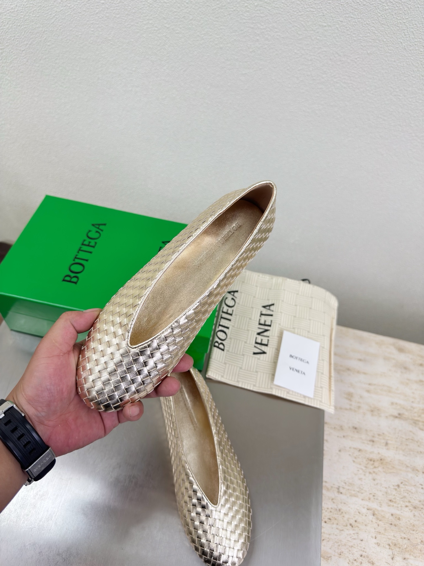 高版本出厂Bottega Veneta/BV F065 2026ss新款编织玛丽珍平底鞋乐福鞋 高定的配