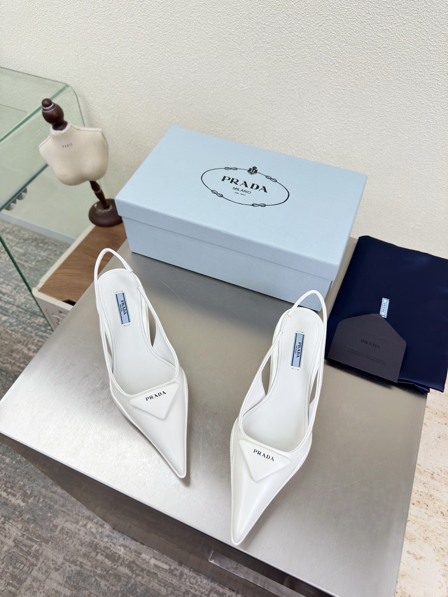 Prada Style White Leather Women's Shoes style reference detail image 5 from source 784751